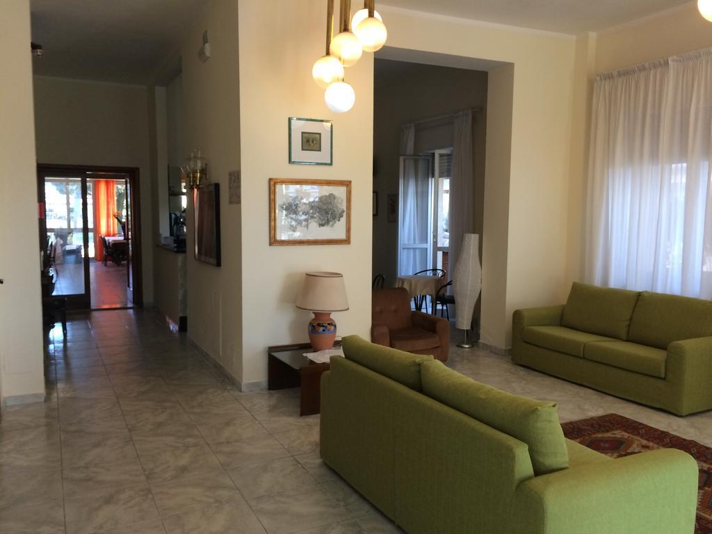 Hotel Mirage Марина-ди-Пьетрасанта Экстерьер фото